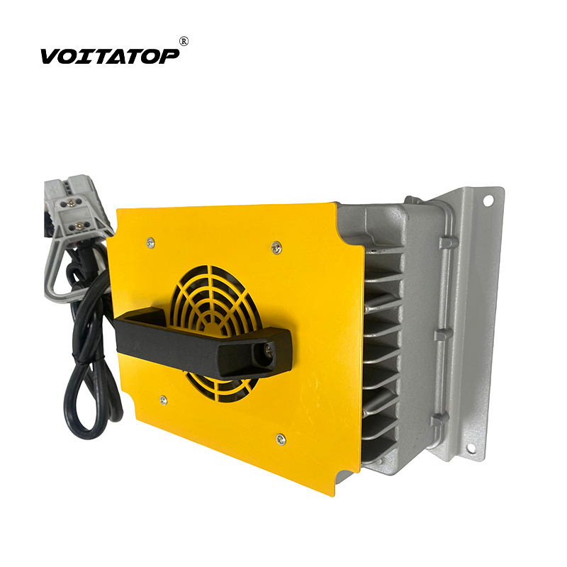 شاحن بطارية سريع مقاوم للماء I - مراجعة 72V 15A Fast Charger وسعره